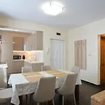 Apartamento Family Deluxe Eger